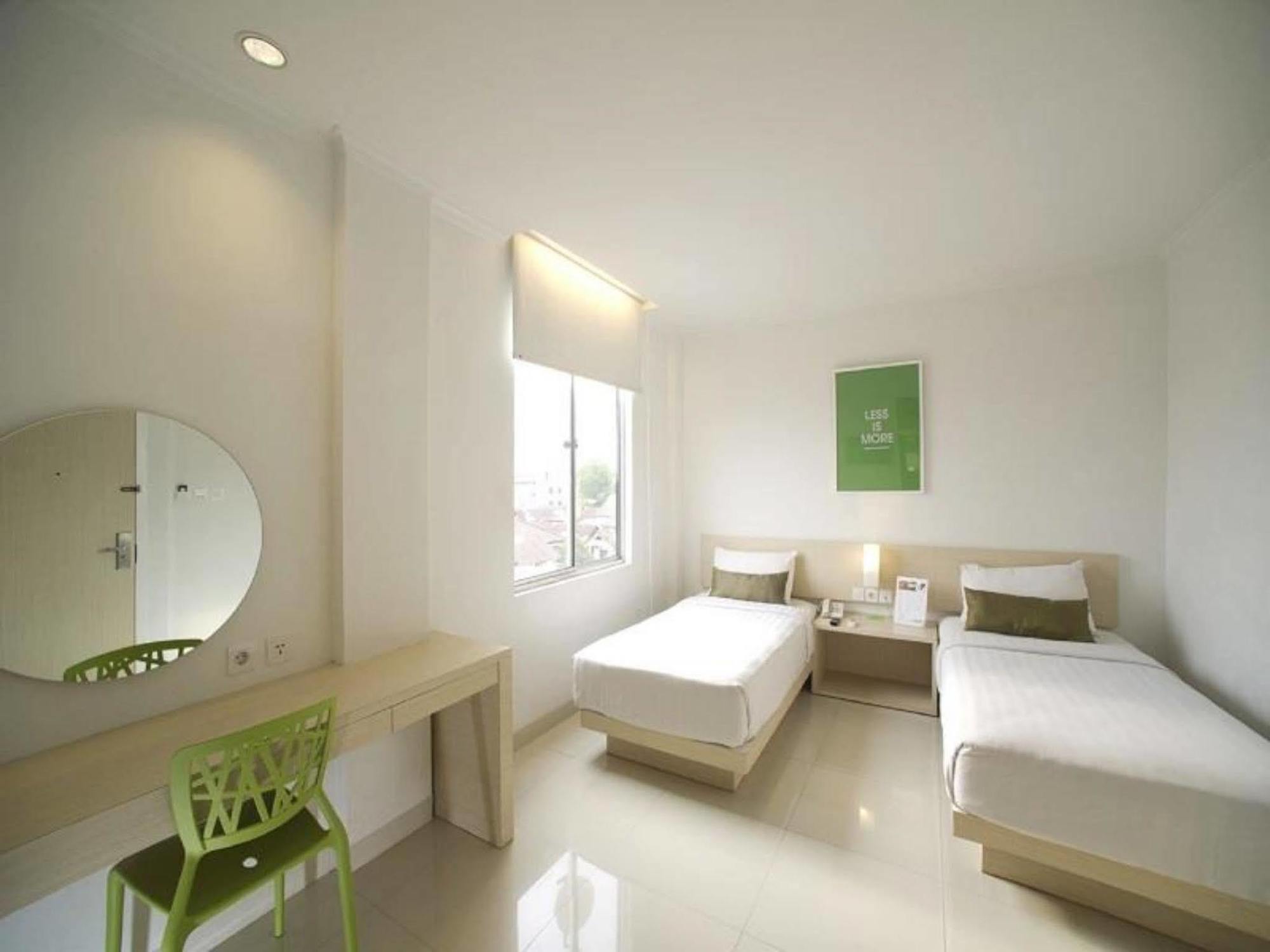Zuri Express Hotel Pekanbaru Buitenkant foto