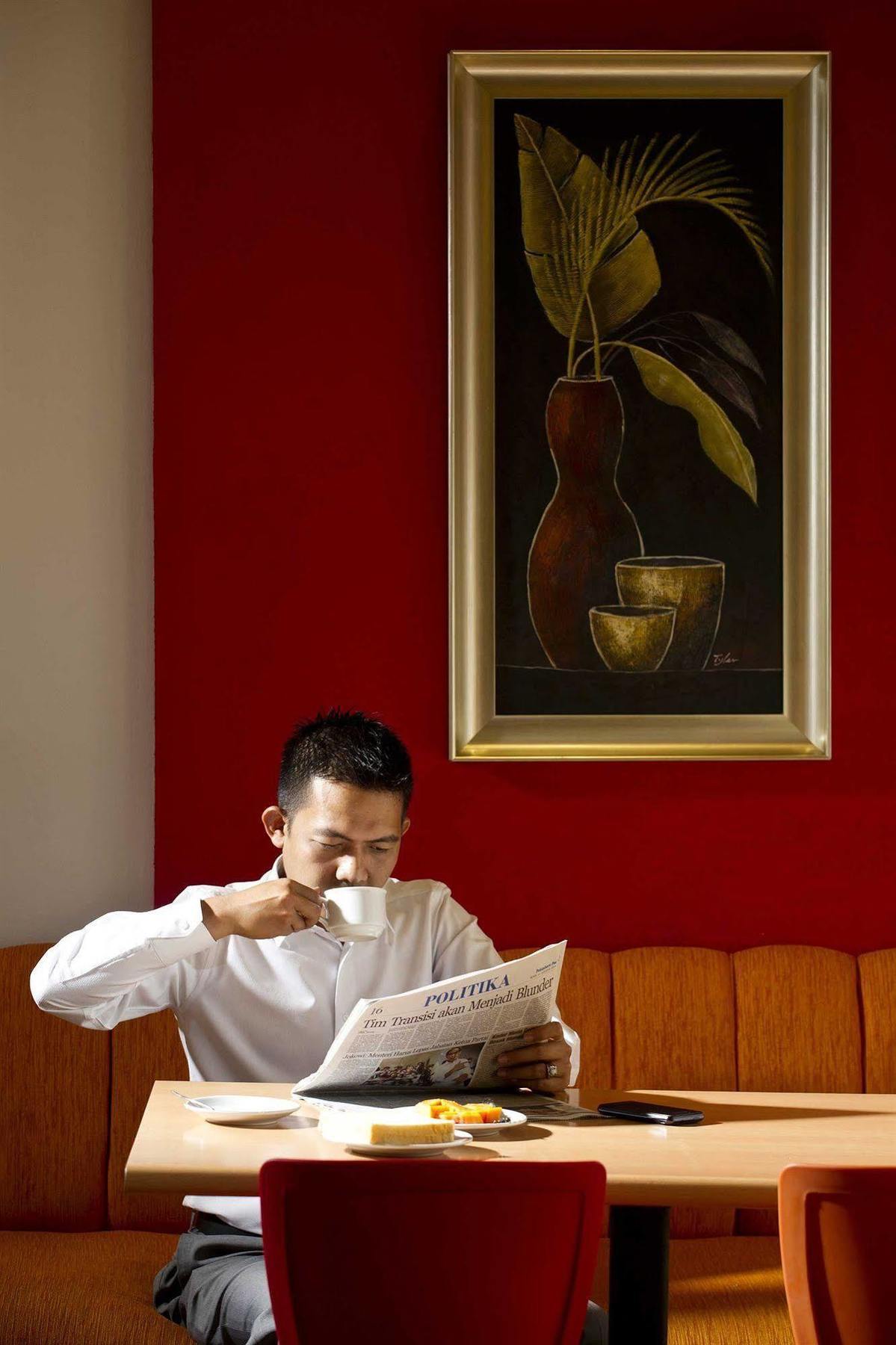 Zuri Express Hotel Pekanbaru Buitenkant foto